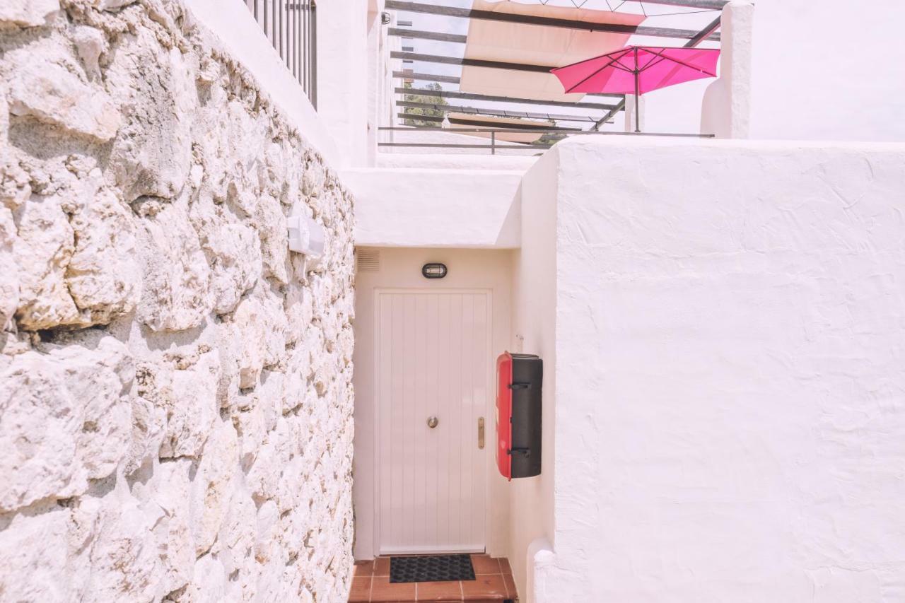 Apartamentos Catharina Maria Cala Llonga  Exterior foto